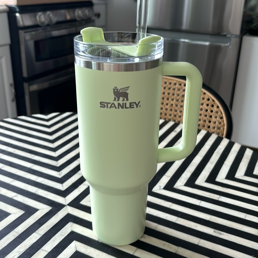 Stanley 40oz Cup Pale Lime